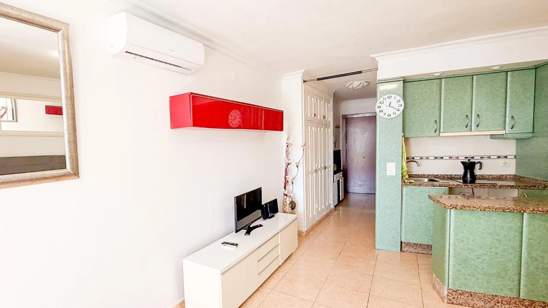 Casa La Luna- Beachfront 1Br With Sea Views Marbella