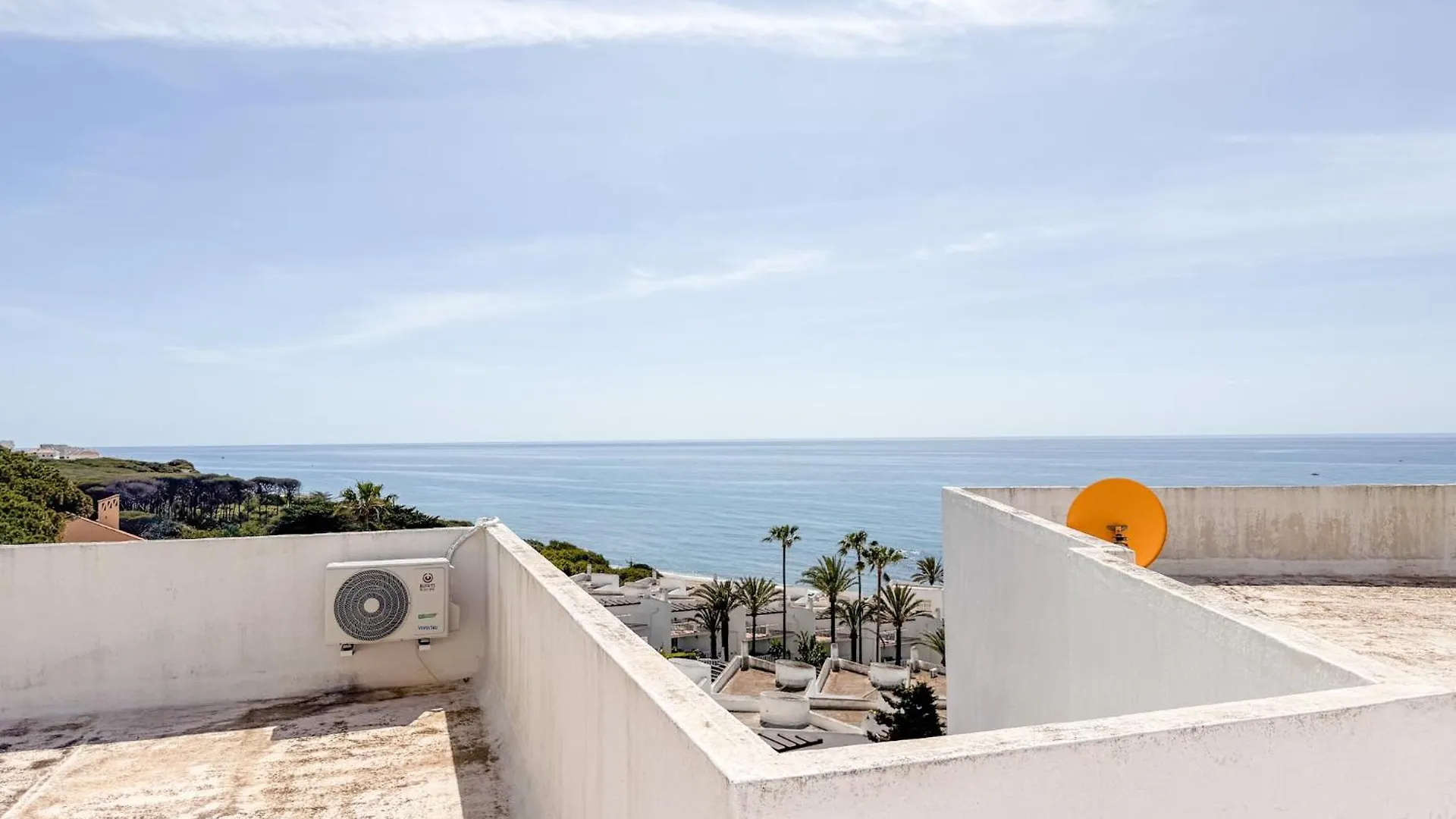 Casa La Luna- Beachfront 1Br With Sea Views Marbella 0*,