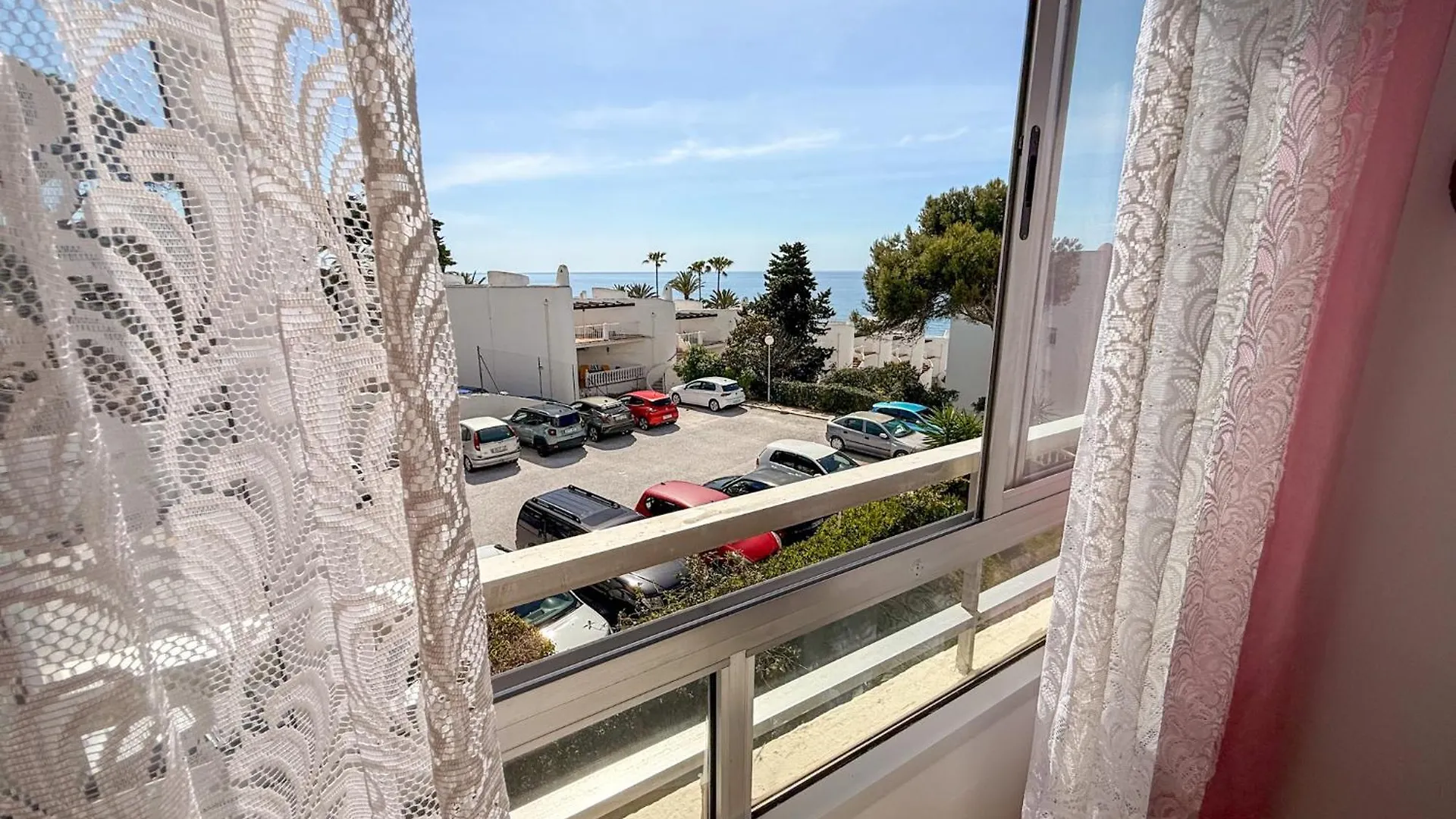 Casa La Luna- Beachfront 1Br With Sea Views Marbella Apartament